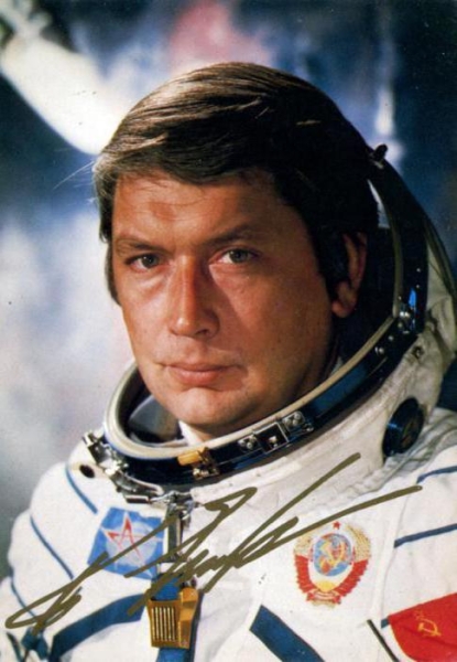 Борис Егоров - космонавт, покоривший космос и не одно женское сердце