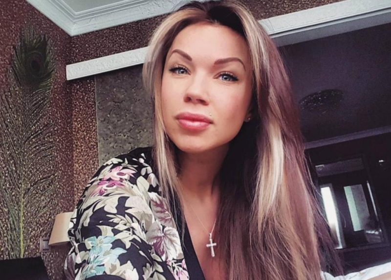 Как сейчас живет Оксана Тарасова - бывшая жена футболиста Дмитрия Тарасова?