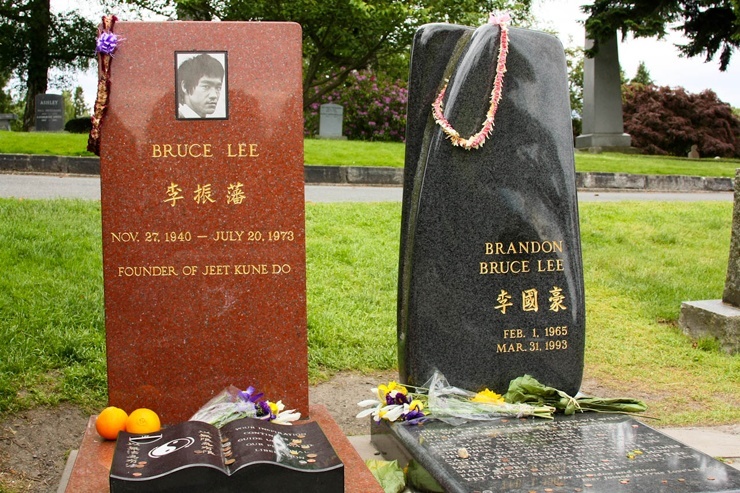 Вечная память – могила Брюса Ли