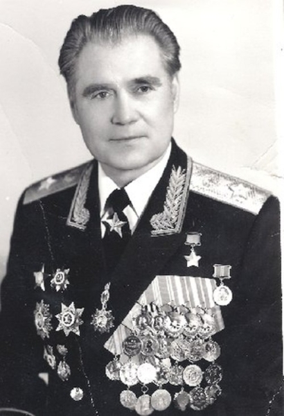 Военачальник Юрий Павлович Максимов: фото, биография и достижения